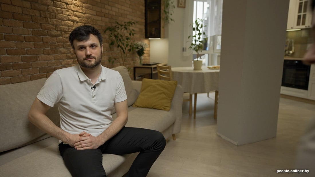 Белорус побывал на родах с женой рекордных четыре раза