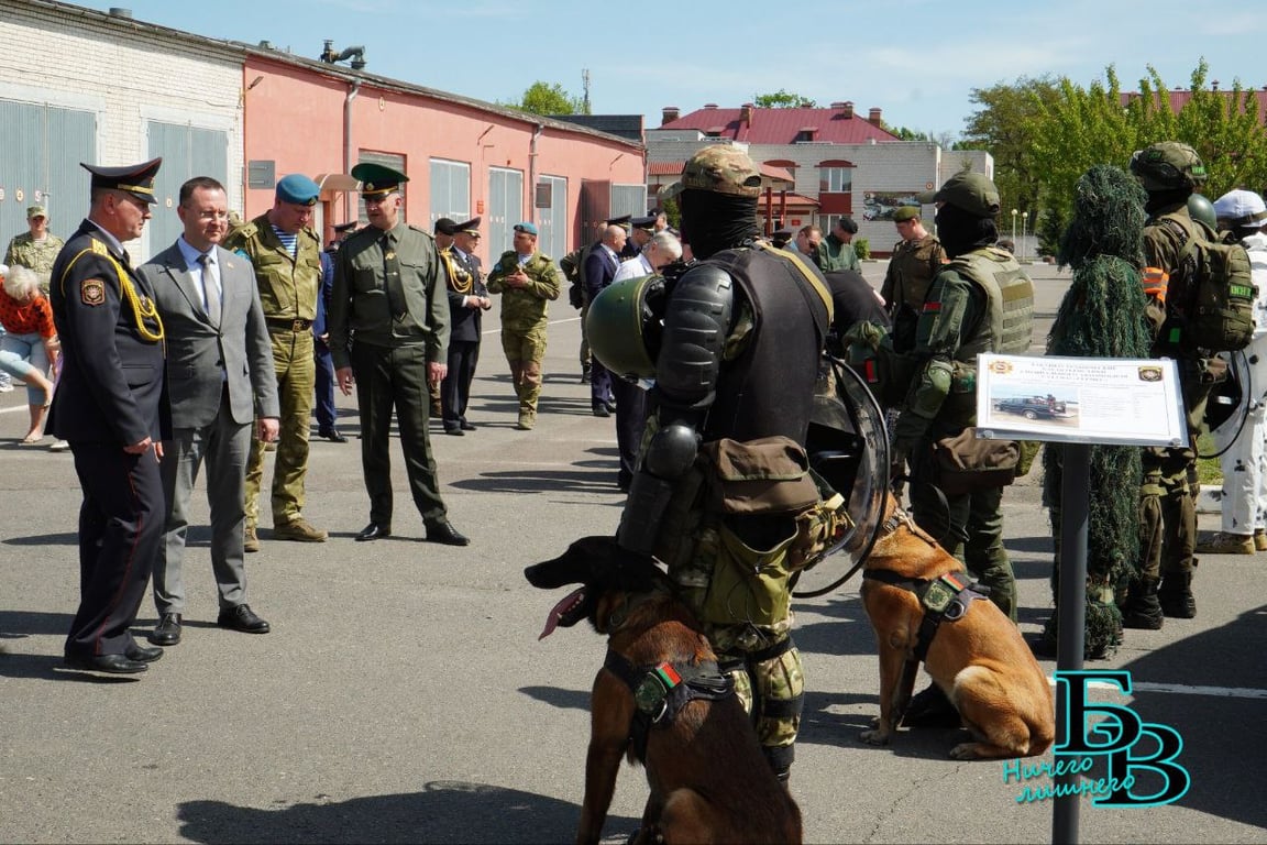 «Шторм» в Бресте. Показательные выступления бойцов отряда специального назначения
