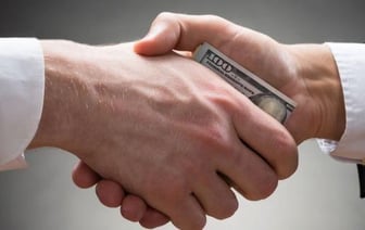 Названы самые коррумпированные сферы в Беларуси