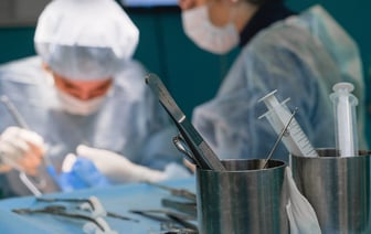 Доходы Суэцкого канала снизились из-за ситуации в Красном море