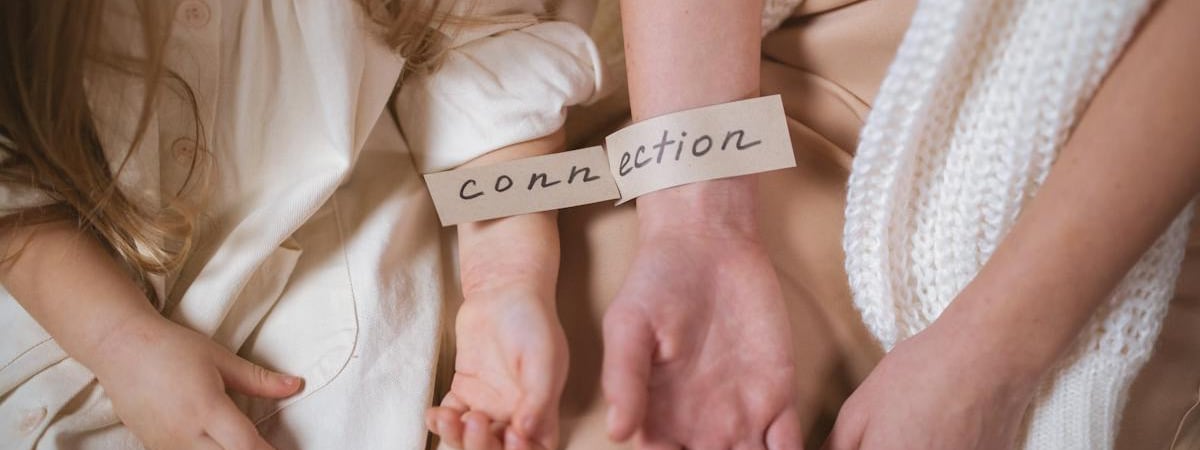 Мама гомельского активиста Ильи Миронова дома