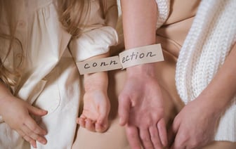 Мама гомельского активиста Ильи Миронова дома