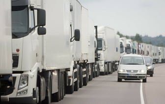 «Есть и будут» — В Литве рассказали, сколько придется ждать и «драться» в очередях на границе с Беларусью