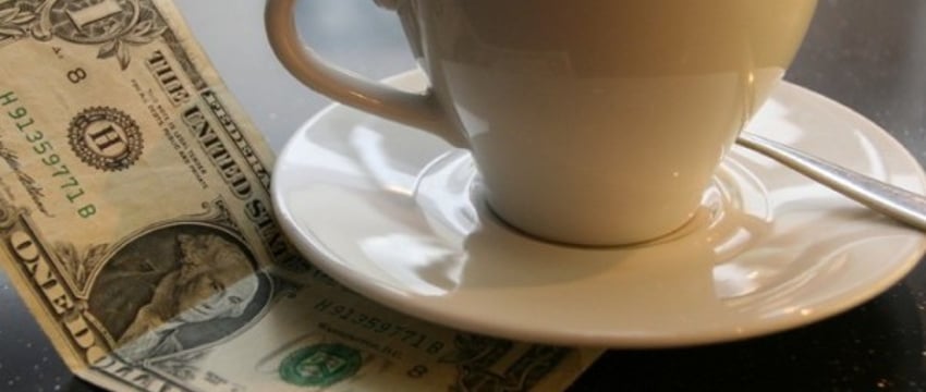 «В месяц выходило 1900 рублей». Как студенты зарабатывали летом и на что потратили деньги