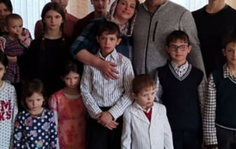 Самый многодетный отец Беларуси живет в деревне Сомино Ивацевичского района. У него 15 детей!