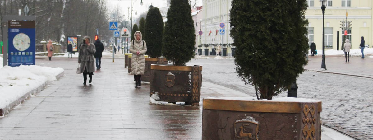 Вазы с духом Античности — как создаются уникальные арт-объекты, которые украшают улицы Гродно