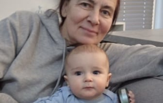 Пироги, подарки, деньги на карманные расходы. Белорусские бабушки рассказали, сколько тратят на внуков