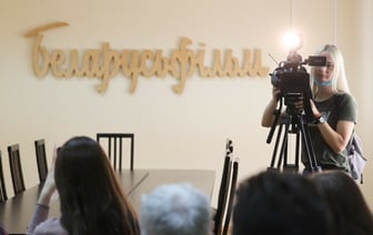 «Беларусьфильм» пообещал выпустить фильм про влюбленного в китаянку белоруса. А в Китае снимать будут?