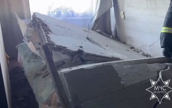 Житель Минска дома поставил электросамокат на зарядку — обрушилась стена в квартире соседей. Как так? — Фото