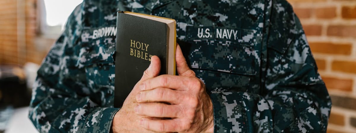 Книгу о военной символике беларусов внесли в список «экстремистских материалов»