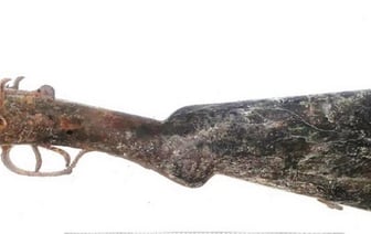 Житель Брестского района во время рыбалки выловил составную часть оружия