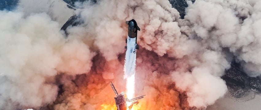 Космический корабль Илона Маска приземлился в море: что это значит?