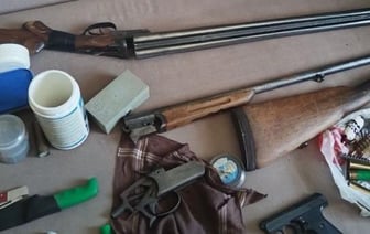 Житель Калинковичей хранил дома боевой арсенал