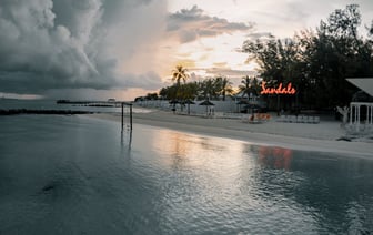 На Флориду надвигается тропический шторм "Хелен"