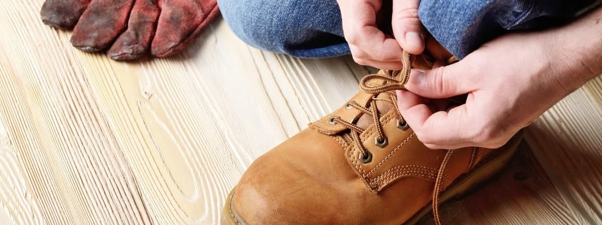 Как завязать обувь, чтобы шнурки не развязывались? Простой трюк, о котором мало кто знает — Полезно
