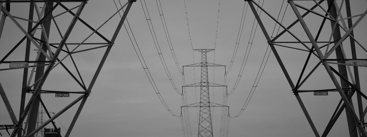 Кража электрокабелей парализовала движение поездов на западе Германии