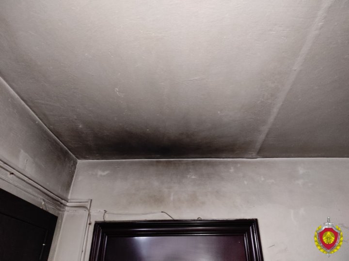 Житель Ивацевичей поджег входную дверь квартиры неприятеля