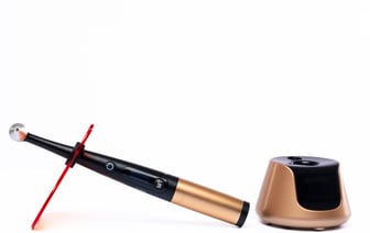 Цены на золото снова достигли рекорда из-за тарифной политики Трампа