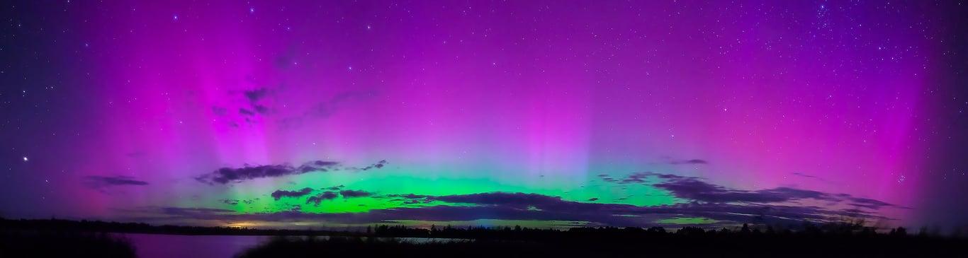 Полярное сияние над Боярским озером у деревни Бояры. Чашникский район Витебской области, Беларусь. Фото Сергея Серебро