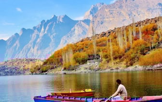 Одна из самых населенных стран мира стала условно безвизовой для белорусов. Да, море там тоже есть