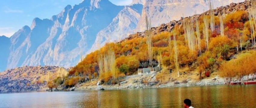 Одна из самых населенных стран мира стала условно безвизовой для белорусов. Да, море там тоже есть