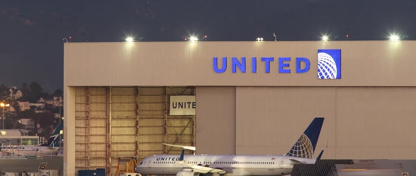 Колесо упало с самолета Boeing в Лос-Анджелесе, пострадавших нет