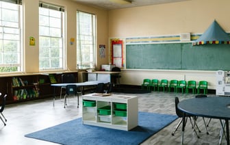 Ученые оценили нагрузку на белорусских школьников