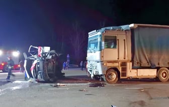 В Славгороде скорая помощь попала под фуру. Водителя и медика увезли в больницу — Видео