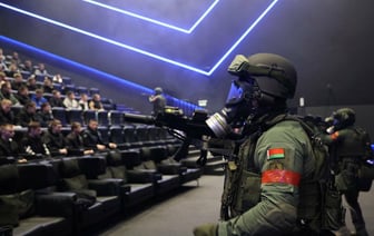 МВД показало кадры контртеррористических учений в Минске по сценарию теракта в Crocus City Hall — Видео