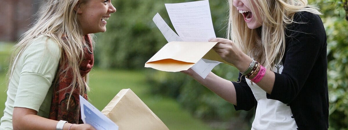 В Минобразования Беларуси обновили список специальностей для поступления без экзаменов. Кому разрешили?