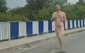 Голого мужчину задержали в пункте пропуска «Брест» после проходки мимо очереди