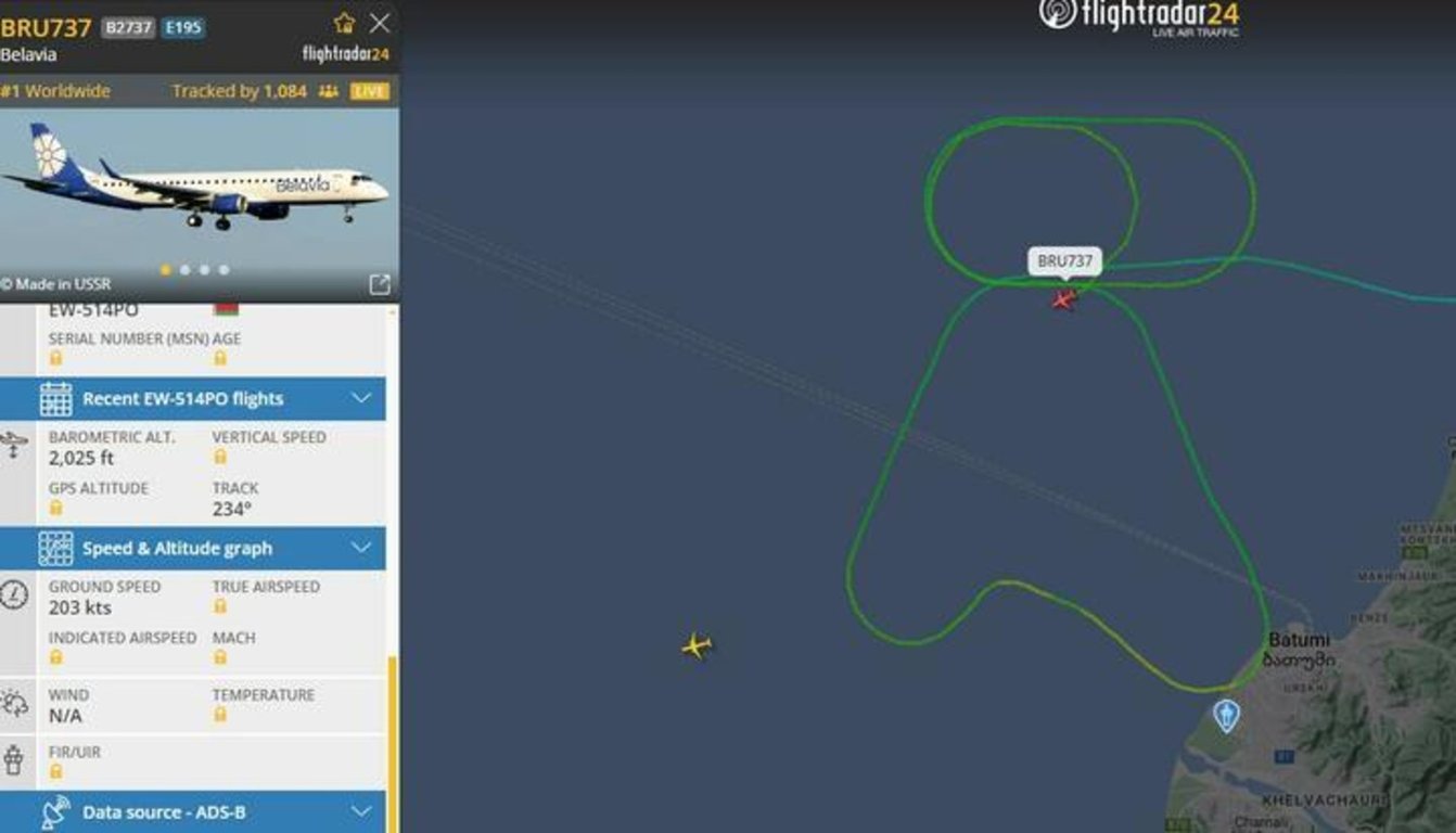 Самолет "Белавиа" рейса B2737 заходит на посадку в Батуми, Грузия, 6 сентября 2024 года. Скриншот: flightradar24.com
