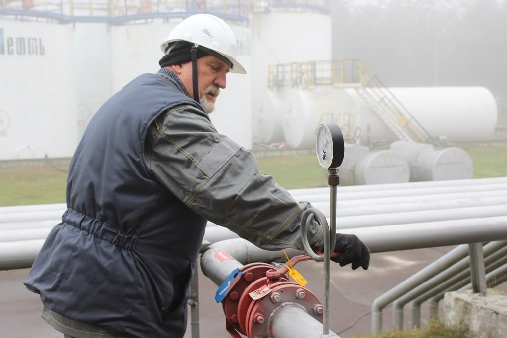 Спасатели в Бресте провели учения на складе нефтепродуктов