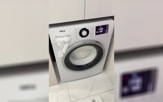 Белоруска пожаловалась, что ее стиралку «тошнит» пеной от порошка. Вот одна хитрость, которая избавит от проблемы — Полезно