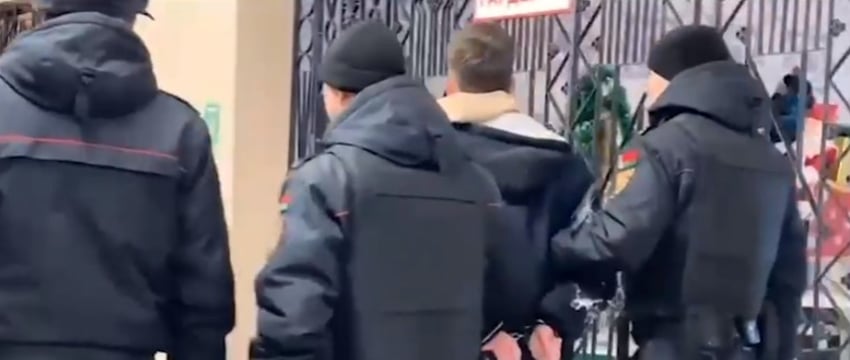 В Пинске подростков задержали через 10 дней работы в наркомаркете