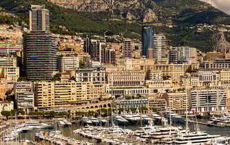 Французский инфраструктурный холдинг Vinci ушел из России