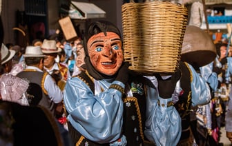 В Полоцке отпраздновали Медовый Спас и выбрали Медовую царицу