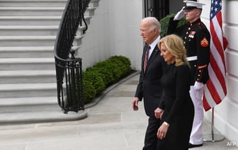 После дебатов Байдена эксперт похвалил Первую Леди США за ее поддержку