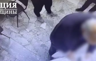 Могилевчанин в банке присвоил лишние 300 долларов при обмене валют