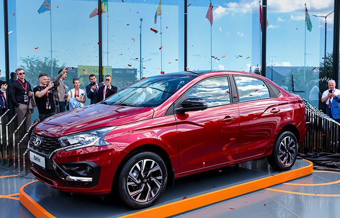 Новую Lada Iskra показал "АвтоВАЗ"