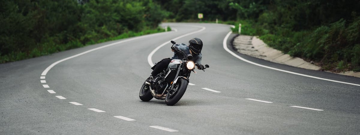 Автомобиль замначальника центра спутниковой связи ВС РФ взорвали в Москве