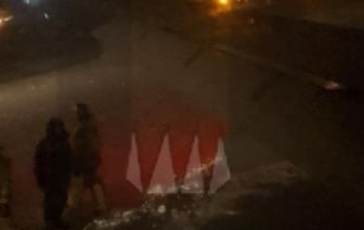 В Саранске самолет с фигуристами заехал в сугроб