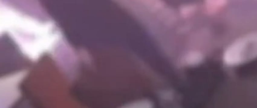 Белоруска в ночном клубе украла у мужчины деньги и спрятала их в нижнем белье