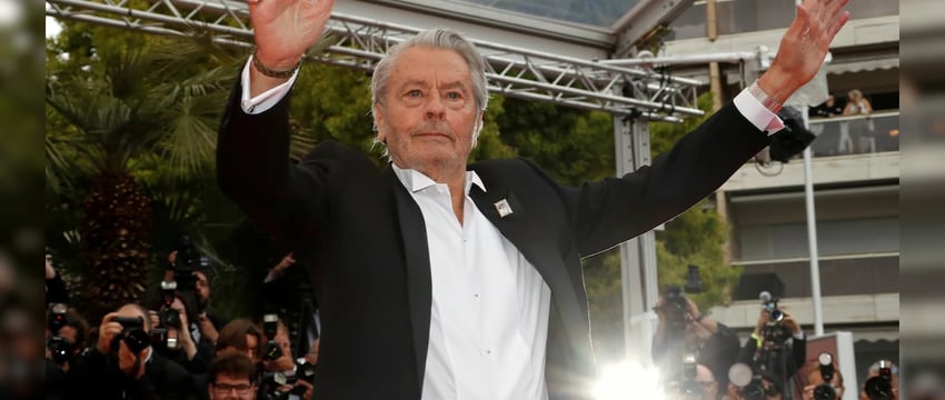 Легенда французского кино Ален Делон скончался в возрасте 88 лет.