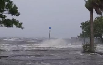Ураган «Милтон» принес торнадо во Флориду: есть погибшие