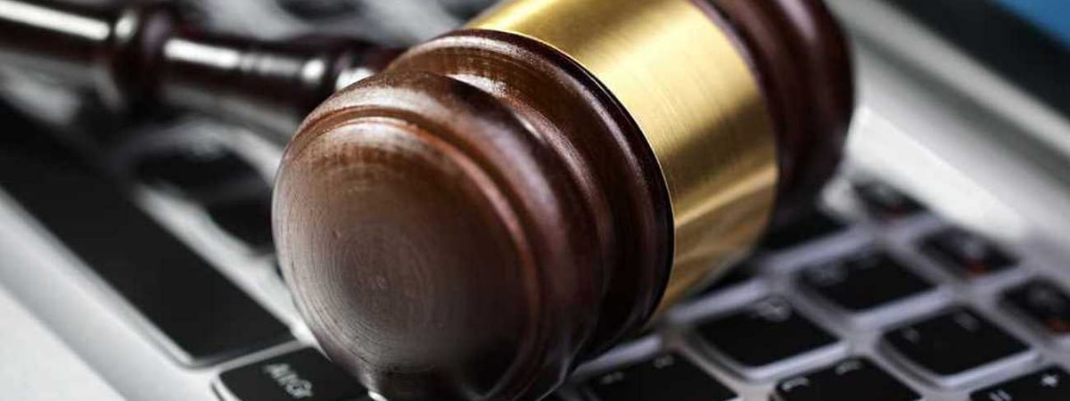 В Гродно на торги выставили квартиру с жильцом