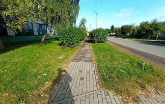 В Слуцке выставили на продажу арестованный тротуар. И это не шутка