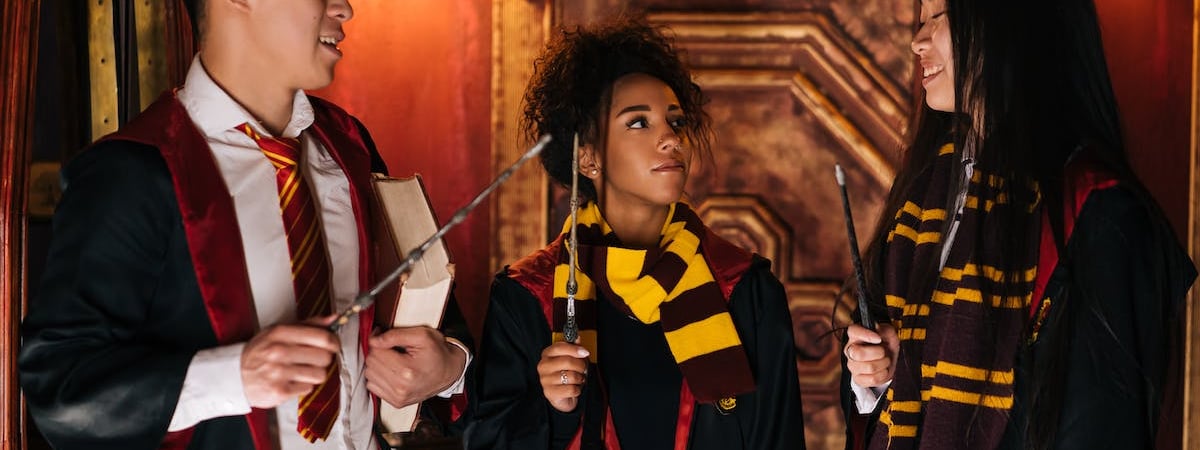 Журналист Михаил Козырев: участников группы «Би‑2» держат на жаре в камере под открытым небом