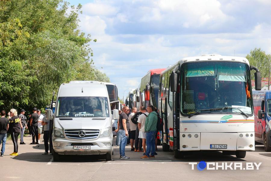 Больше суток мучений: как белорусы проходят польскую границу. Репортаж из Бреста