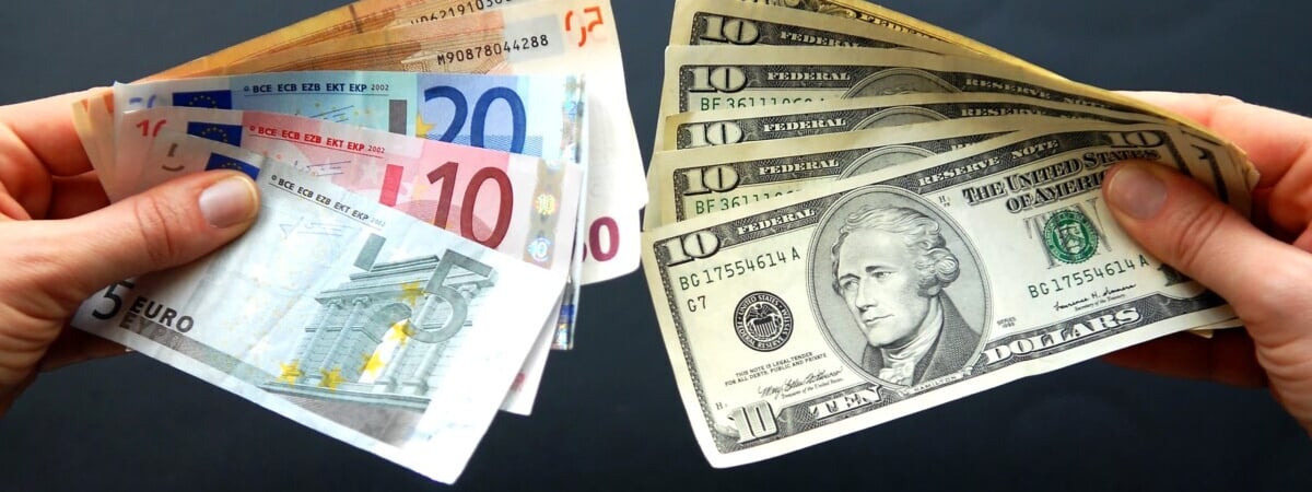 Доллар в Беларуси рухнул до минимума за 2 месяца. Эксперт дал прогноз, упадёт ли ещё ниже